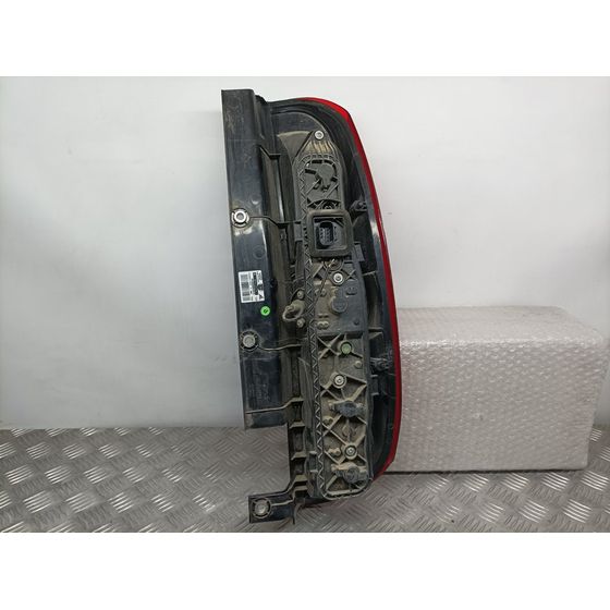 Piloto Trasero Izquierdo Para Fiat Doblo