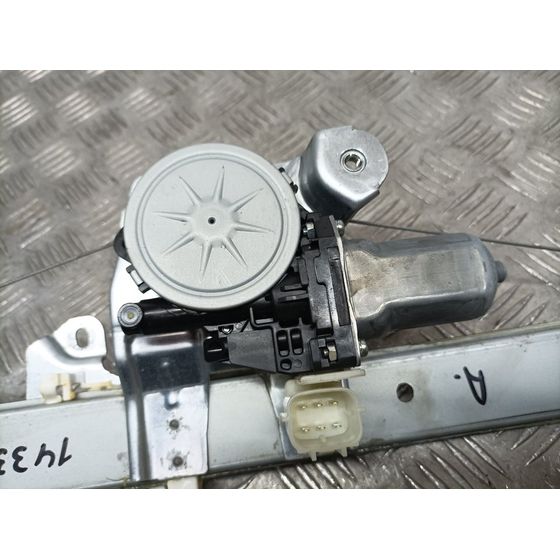 Elevalunas Delantero Derecho Para Nissan Micra V