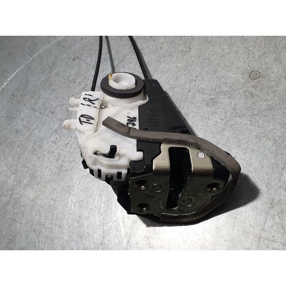 Cerradura Puerta Trasera Derecha Para Toyota Yaris