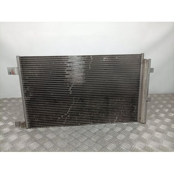 Condensador / Radiador Aire Acondicionado para Nissan Qashqai (J11)
