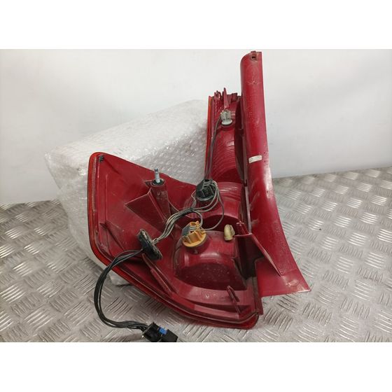 Piloto Trasero Derecho Para Citroen C4 Berlina