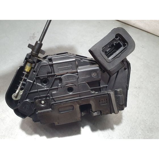 Cerradura Puerta Delantera Derecha Para Volkswagen Golf Vii Sportsvan