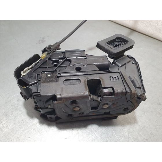 Cerradura Puerta Delantera Derecha Para Volkswagen Golf Vii Sportsvan