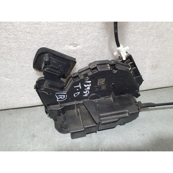 Cerradura Puerta Trasera Derecha Para Skoda Superb