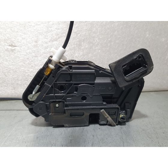 Cerradura Puerta Trasera Derecha Para Skoda Superb
