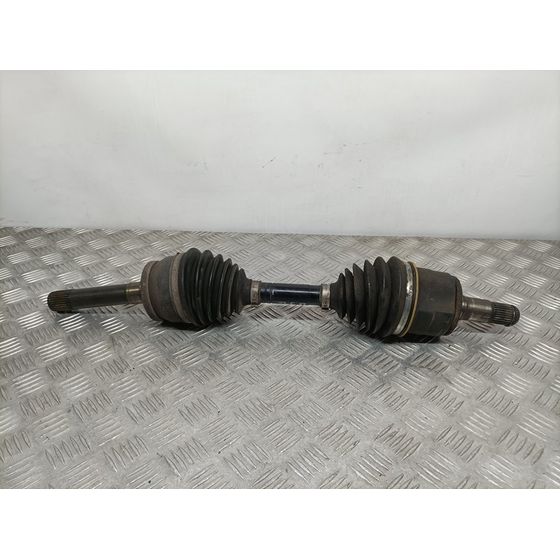 Transmision Delantera Izquierda Para Hyundai Terracan