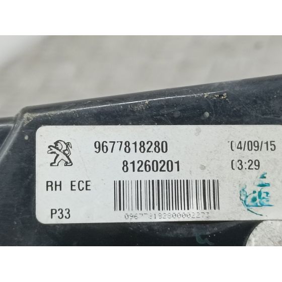 Piloto Trasero Derecho Para Peugeot 308