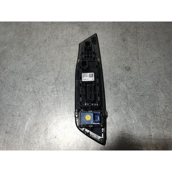 Mando Elevalunas Delantero Izquierdo Para Peugeot 308