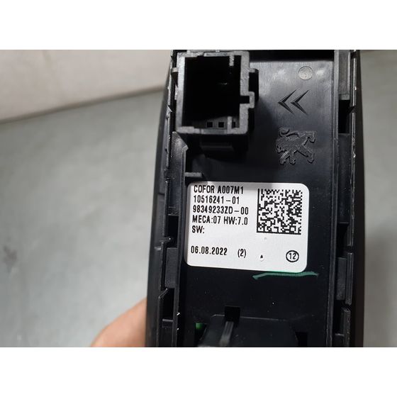 Mando Elevalunas Delantero Izquierdo Para Peugeot 308