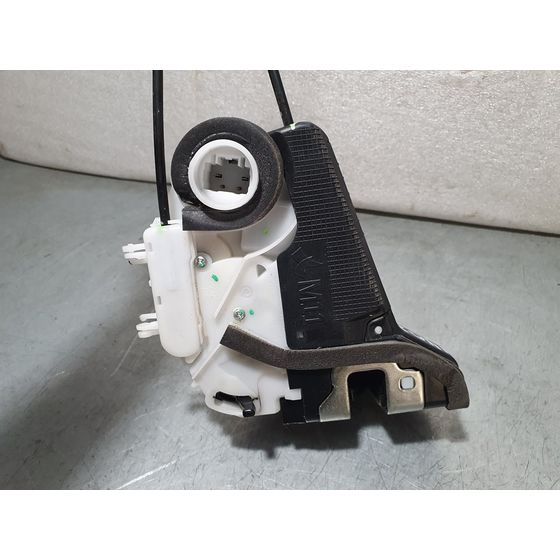 Cerradura Puerta Trasera Derecha Para Honda Hr-V