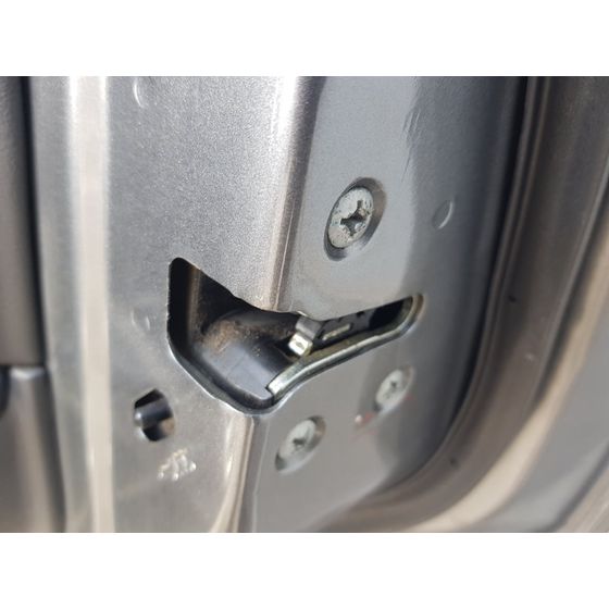 Cerradura Puerta Trasera Derecha Para Nissan Qashqai