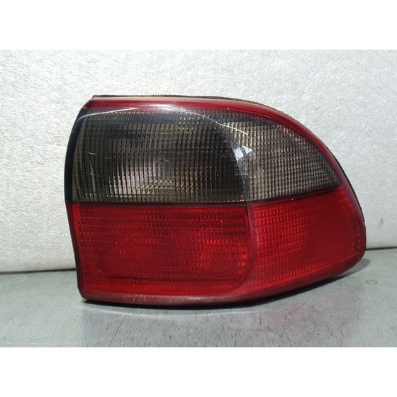 Piloto Trasero Derecho Para Opel Omega B