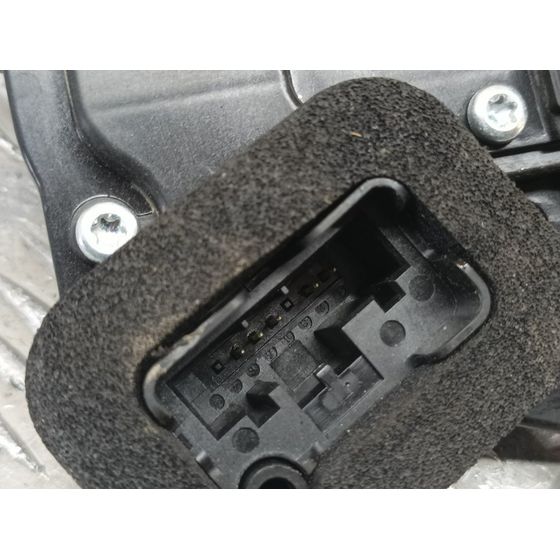 Cerradura Puerta Delantera Derecha Para Skoda Scala