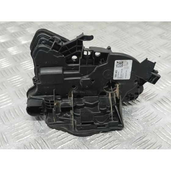 Cerradura Puerta Delantera Derecha Para Skoda Scala