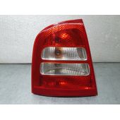 Piloto Trasero Izquierdo Para Skoda Octavia Berlina