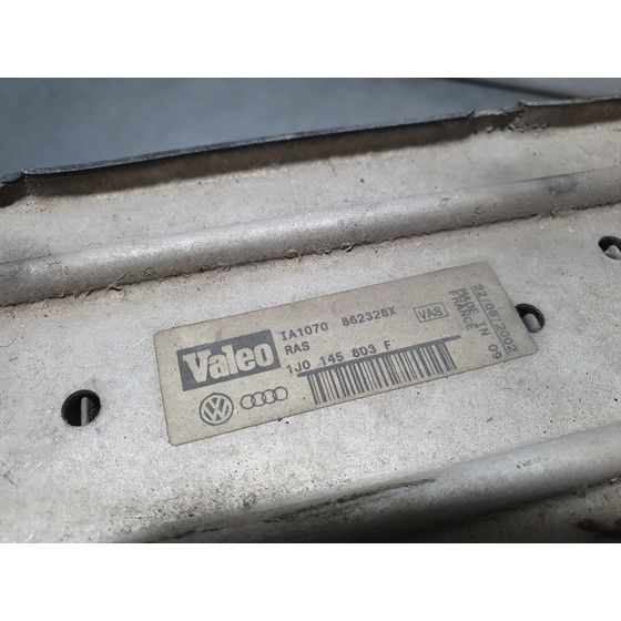 Intercooler para Skoda Octavia Berlina (1U2)