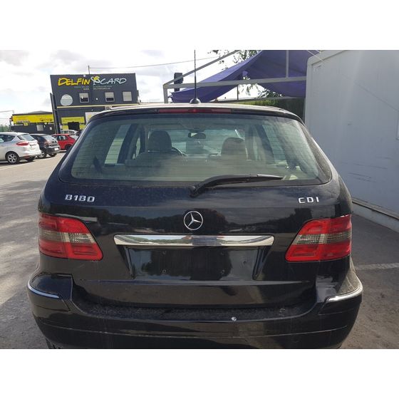 Porton Trasero Para Mercedes Clase B
