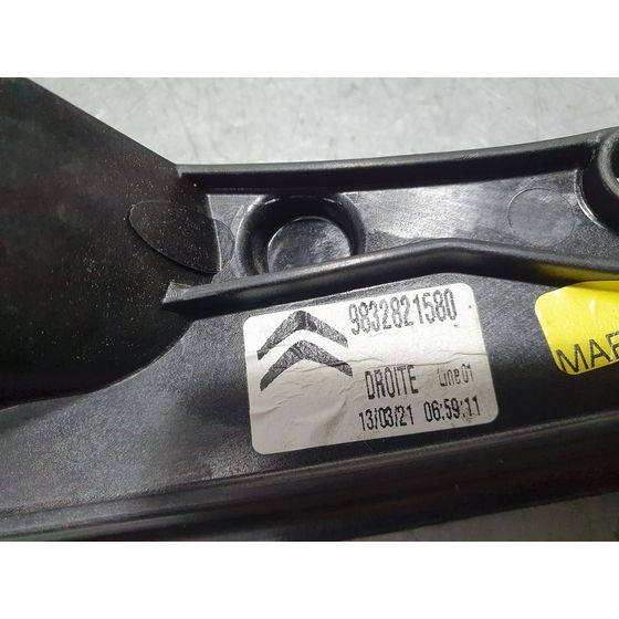 Elevalunas Delantero Derecho para Citroen C4