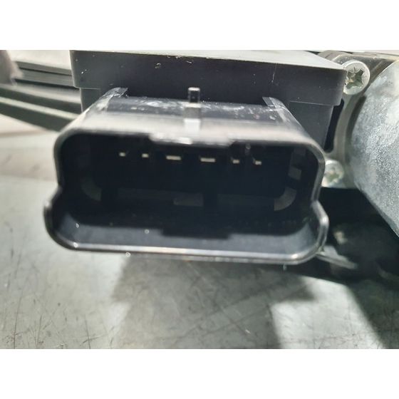 Elevalunas Delantero Derecho para Citroen C4