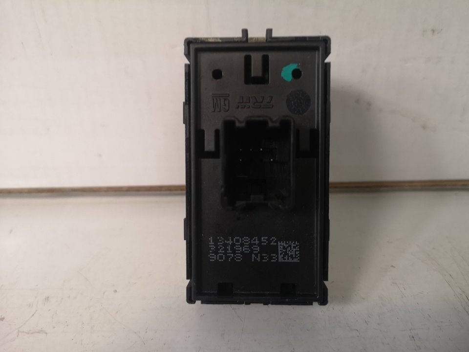 Mando Elevalunas Trasero Derecho Para Opel Astra K Sports Tourer