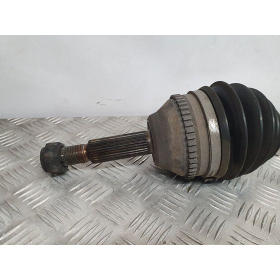 Transmision Delantera Izquierda Para Ford Transit Caja Cerrada '06