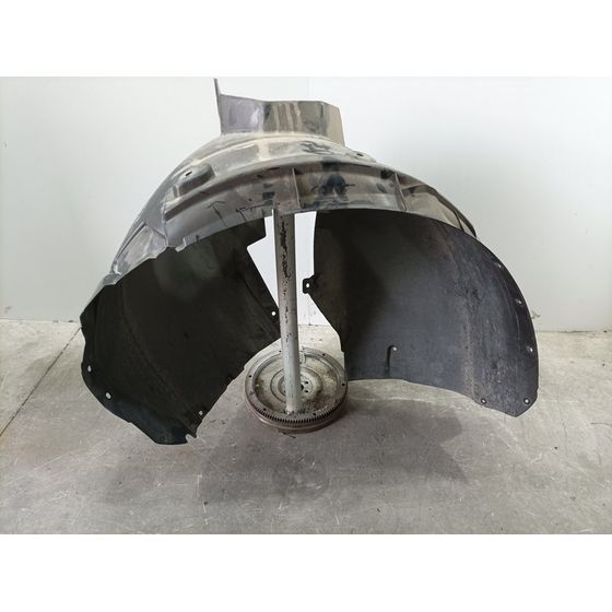 Plastico Pase Rueda Del. Izq. Para Volvo V60 Familiar