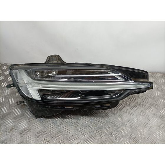 Faro Derecho Para Volvo V60 Familiar
