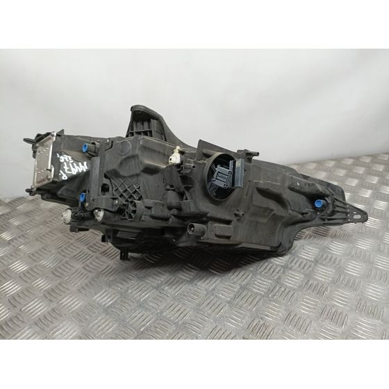Faro Izquierdo Para Volvo V60 Familiar
