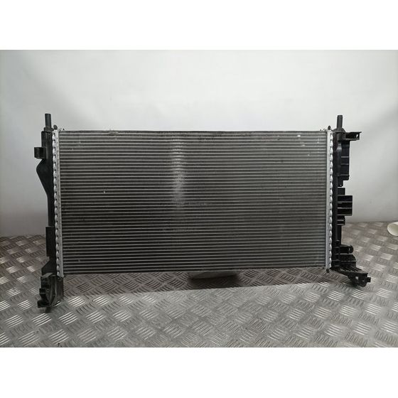 Radiador Agua Para Volvo V60 Familiar