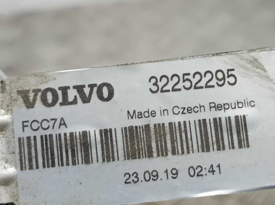 Radiador Agua Para Volvo V60 Familiar