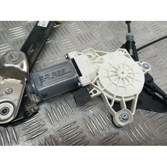Elevalunas Delantero Izquierdo Para Volkswagen Passat Variant