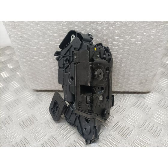 Cerradura Puerta Delantera Izquierda Para Volkswagen Passat Variant