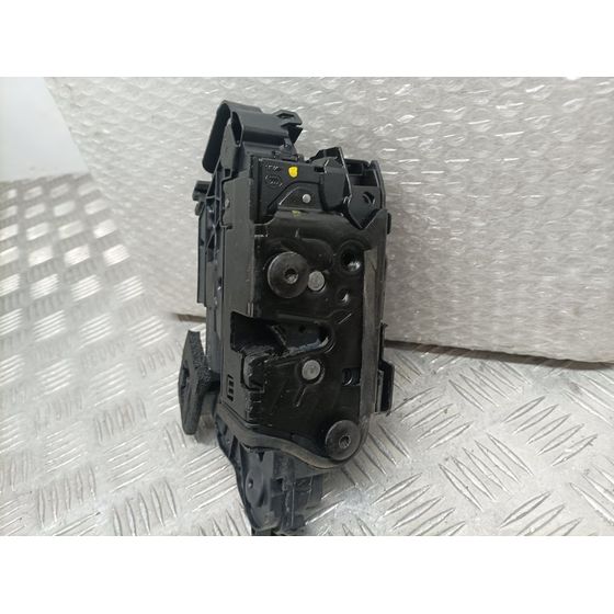Cerradura Puerta Delantera Izquierda Para Volkswagen Passat Variant
