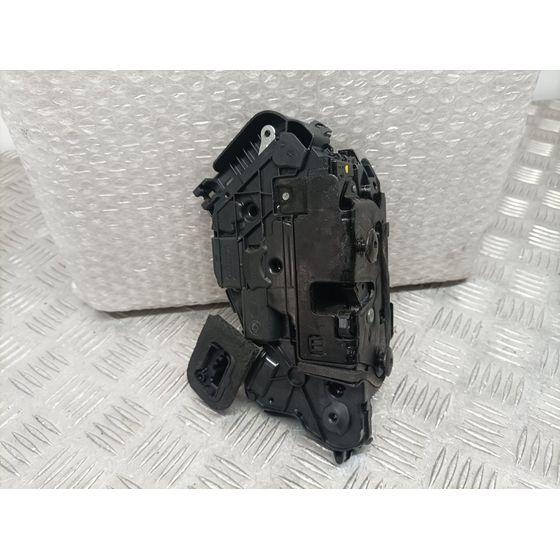 Cerradura Puerta Delantera Izquierda Para Volkswagen Passat Variant