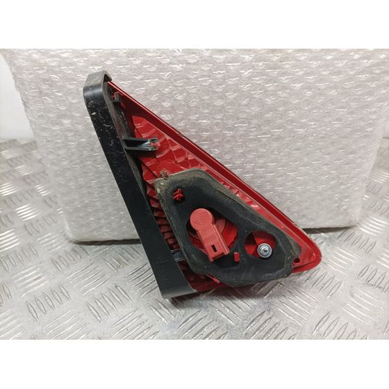 Piloto Trasero Derecho para Peugeot 3008