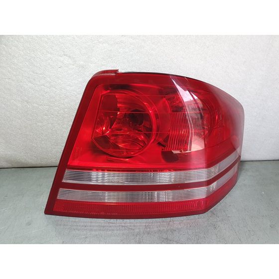 Piloto Trasero Derecho Para Dodge Avenger