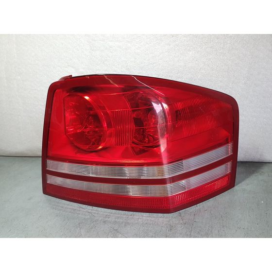 Piloto Trasero Derecho Para Dodge Avenger