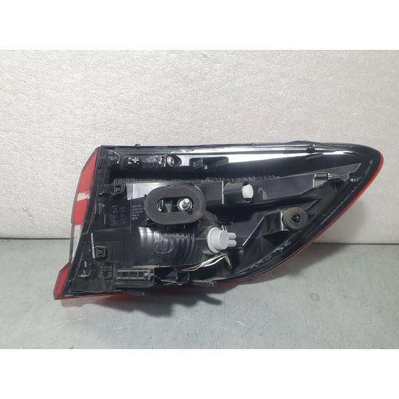 Piloto Trasero Izquierdo Para Renault Clio V