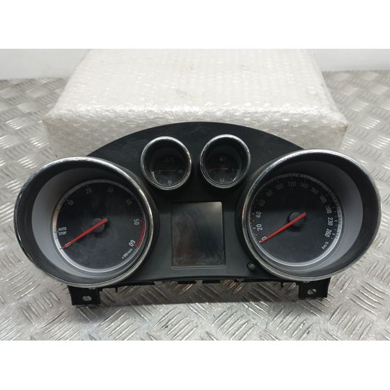 Cuadro Instrumentos Para Opel Insignia Berlina