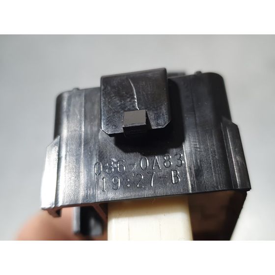 Mando Elevalunas Trasero Derecho para Toyota Land Cruiser (J15)
