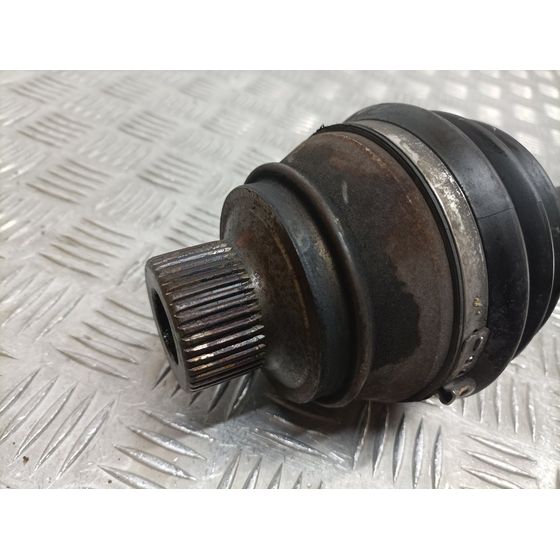 Transmision Delantera Izquierda para Audi A4 Ber.