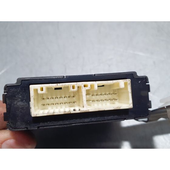 Modulo Electronico para Toyota Land Cruiser (J15)