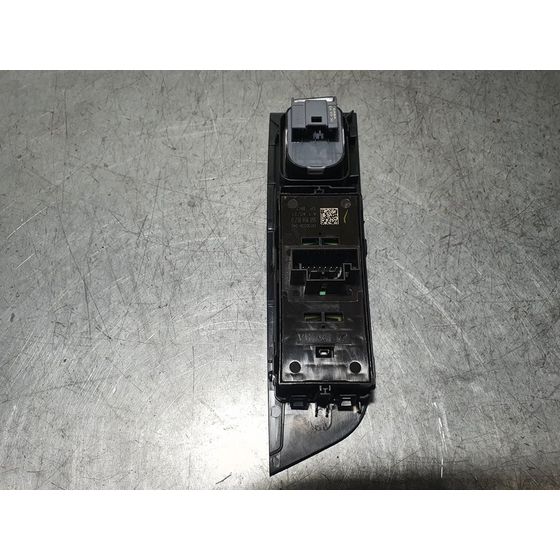 Mando Elevalunas Delantero Izquierdo para Skoda Kamiq (Nw4)