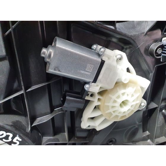 Elevalunas Delantero Derecho para Ford Fiesta (Ce1)