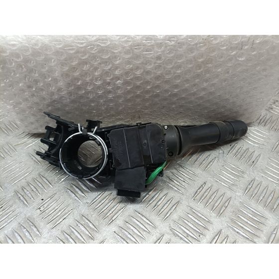 Mando Luces Para Toyota Avensis Touring Sports