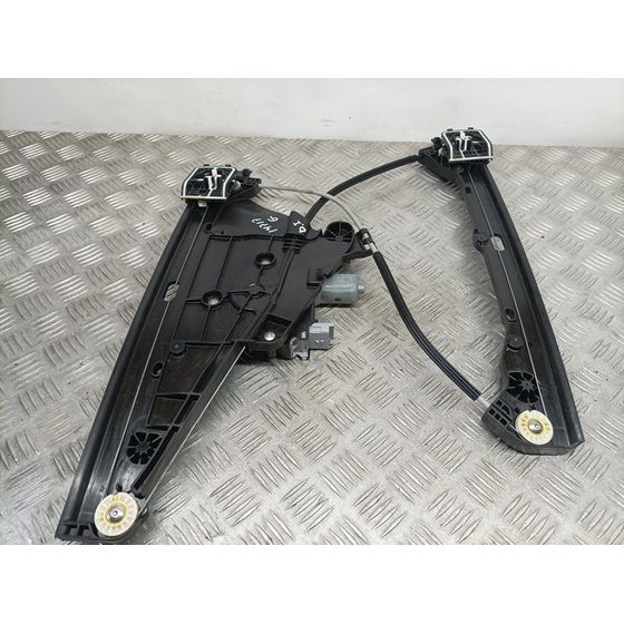 Elevalunas Delantero Izquierdo Para Peugeot 208