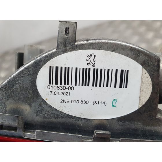 Piloto Trasero Central para Peugeot 208