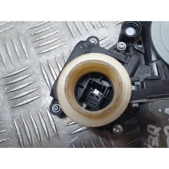 Elevalunas Delantero Izquierdo Para Toyota Avensis