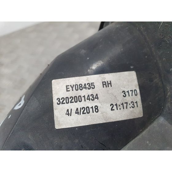 Piloto Trasero Derecho Paragolpes Para Fiat Tipo Ii Fam