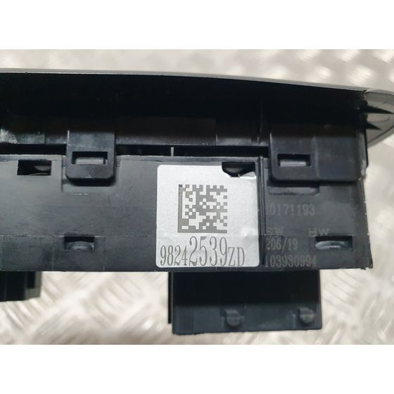 Mando Elevalunas Delantero Izquierdo Para Peugeot 2008